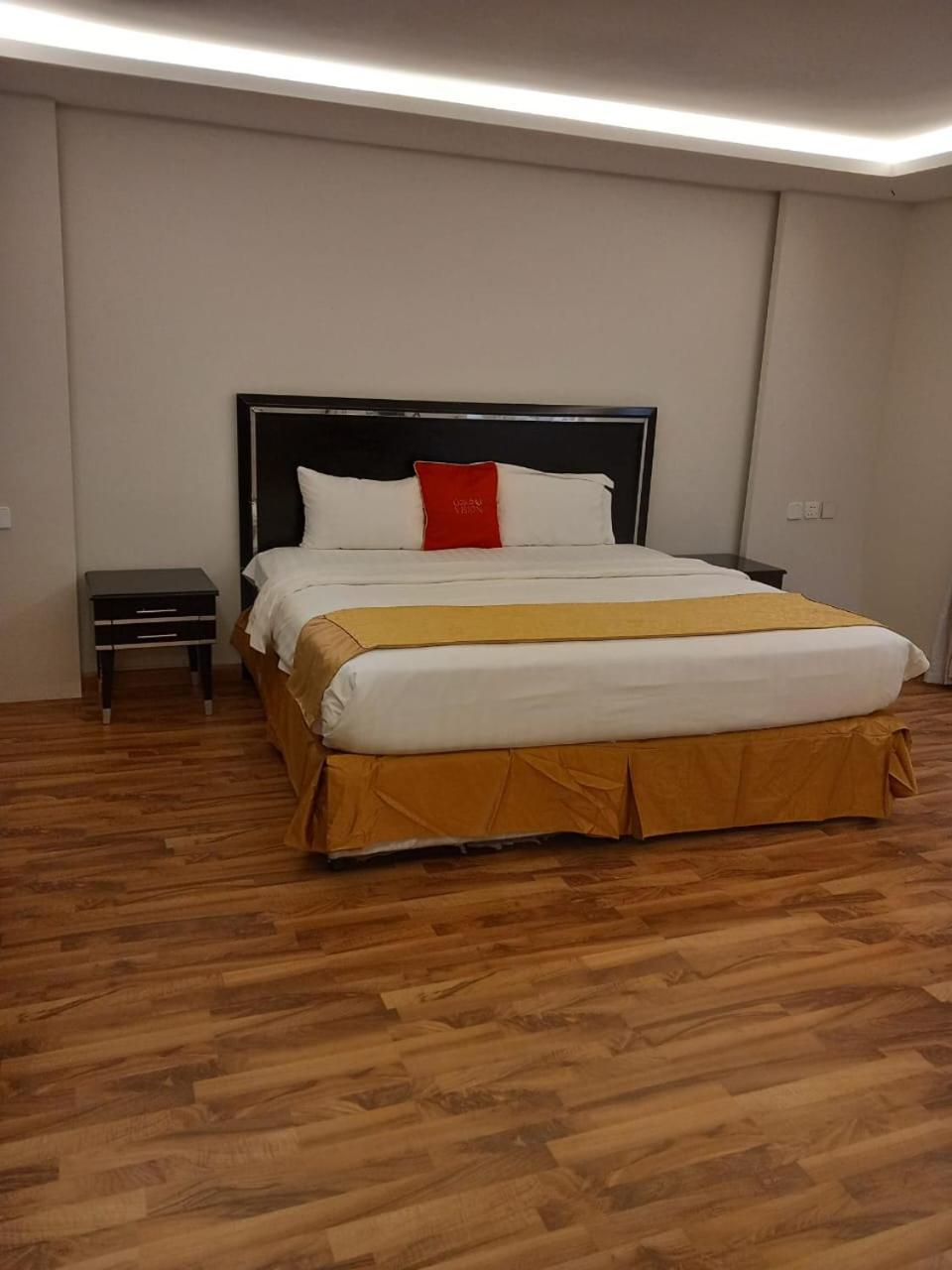 Vision Apartment Buraydah Exterior foto